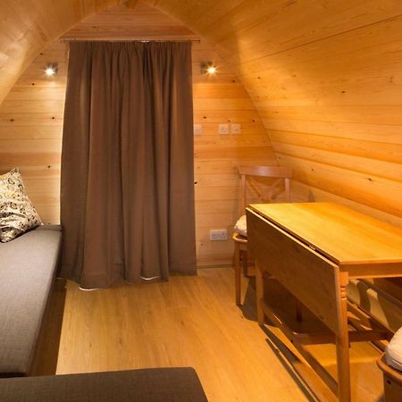 Mallow Glamping Pod Cheltenham Exteriér fotografie